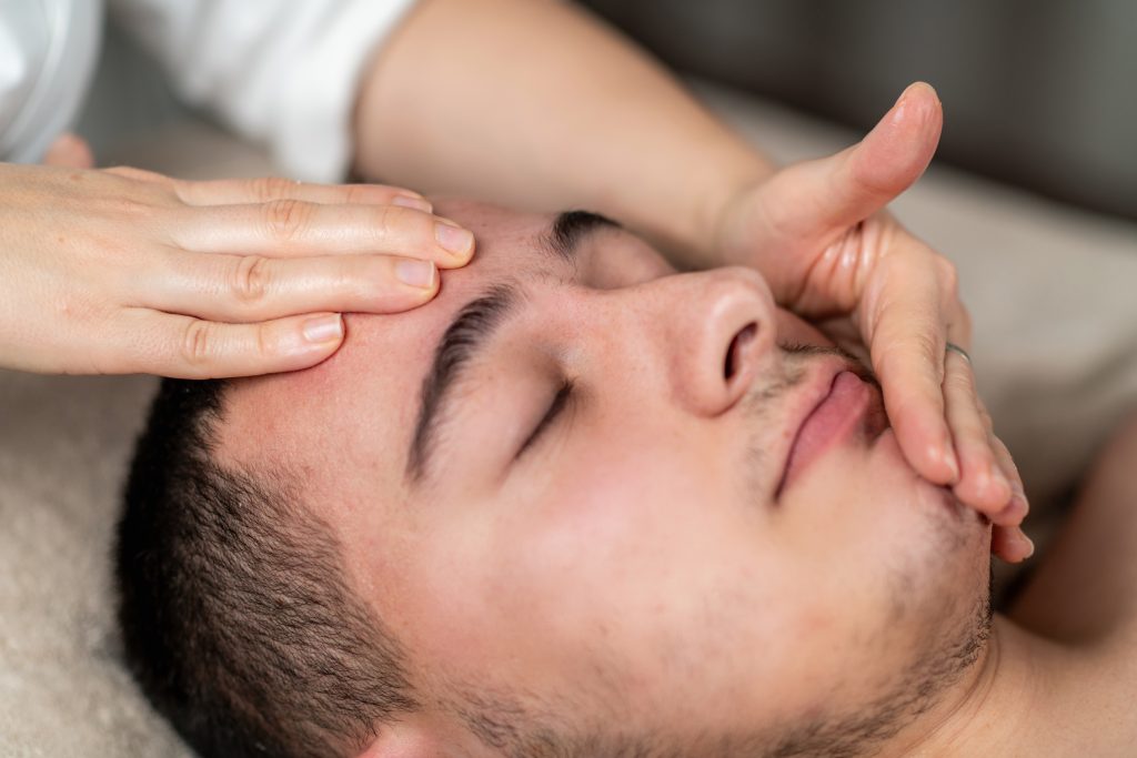 Rejuvenating face massage for men, focusing on relieving tension, improving blood circulation, and promoting healthier, smoother skin. Known for its relaxation and skin revitalizing benefits.
